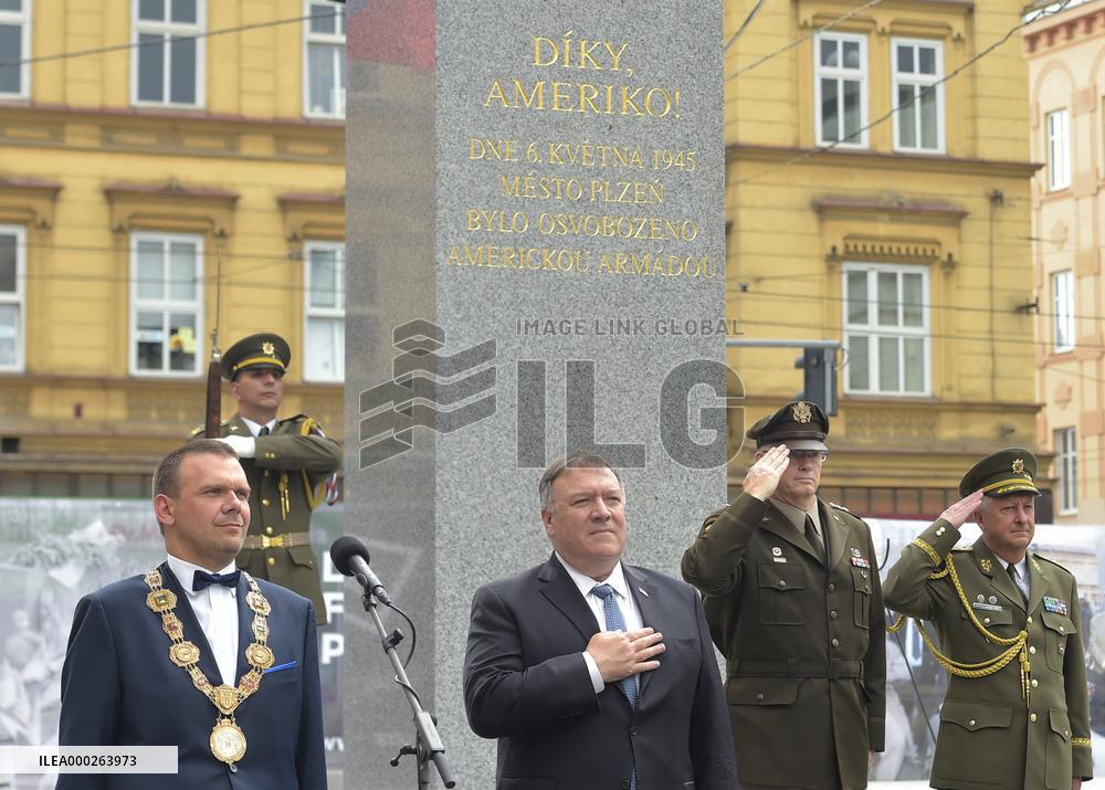 MARETIN BAXA, MIKE POMPEO, Thanks, America! monument