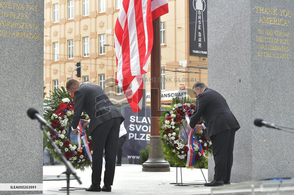 MIKE POMPEO, TOMAS PETRICEK, Thanks, America! monument