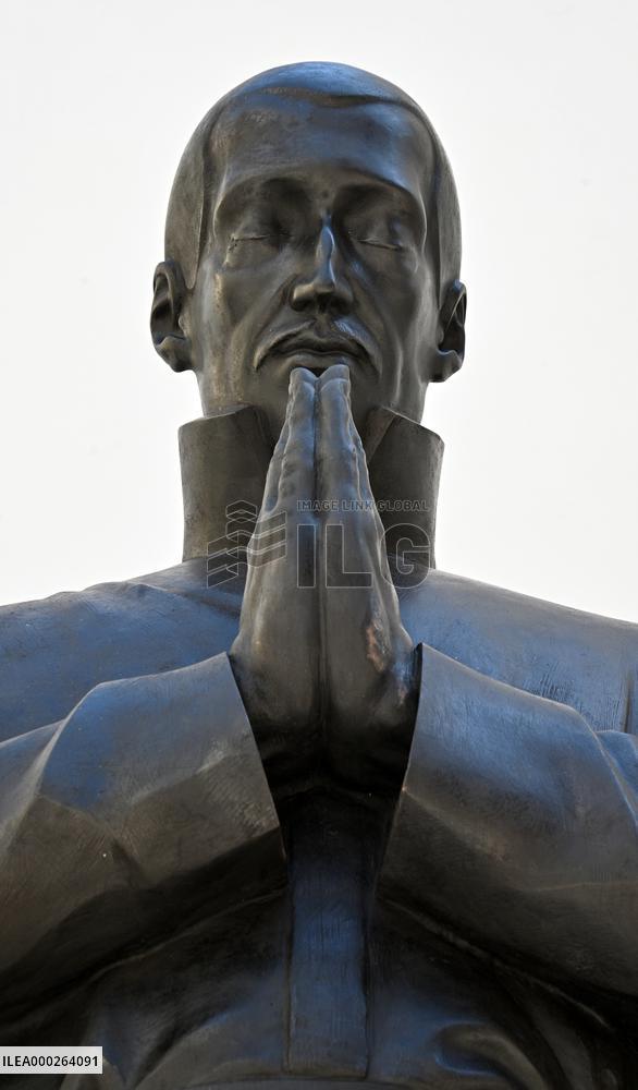 installation of statue of priest Martin Streda