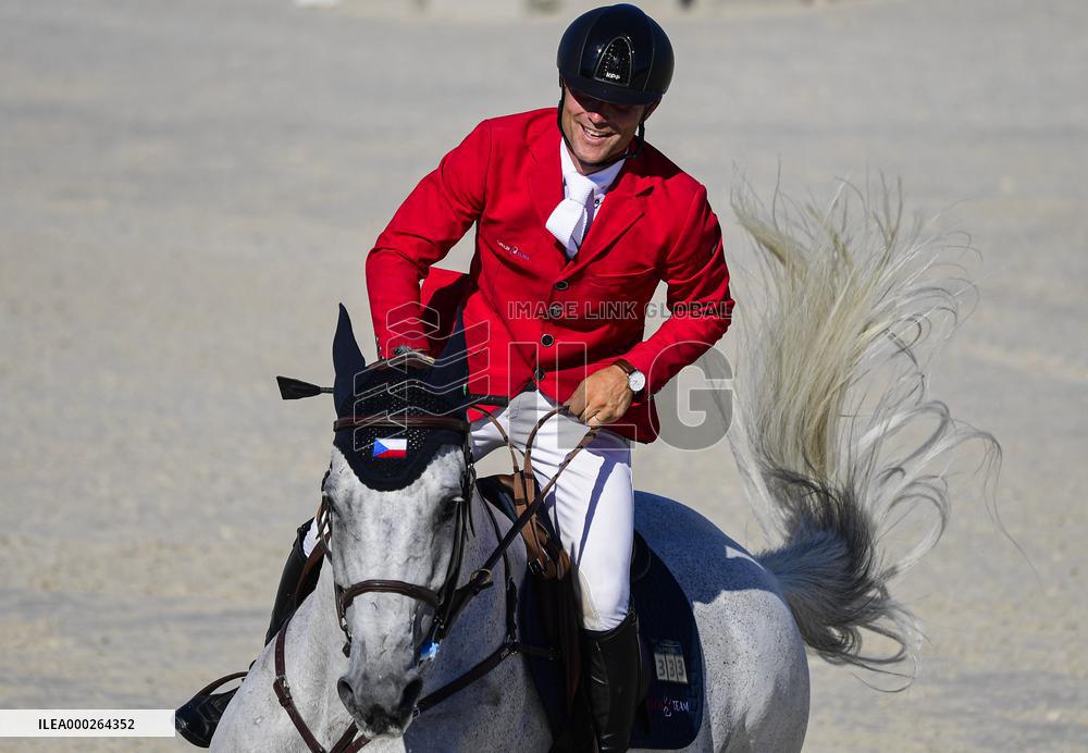 Ondrej Zvara and horse Cento Lano