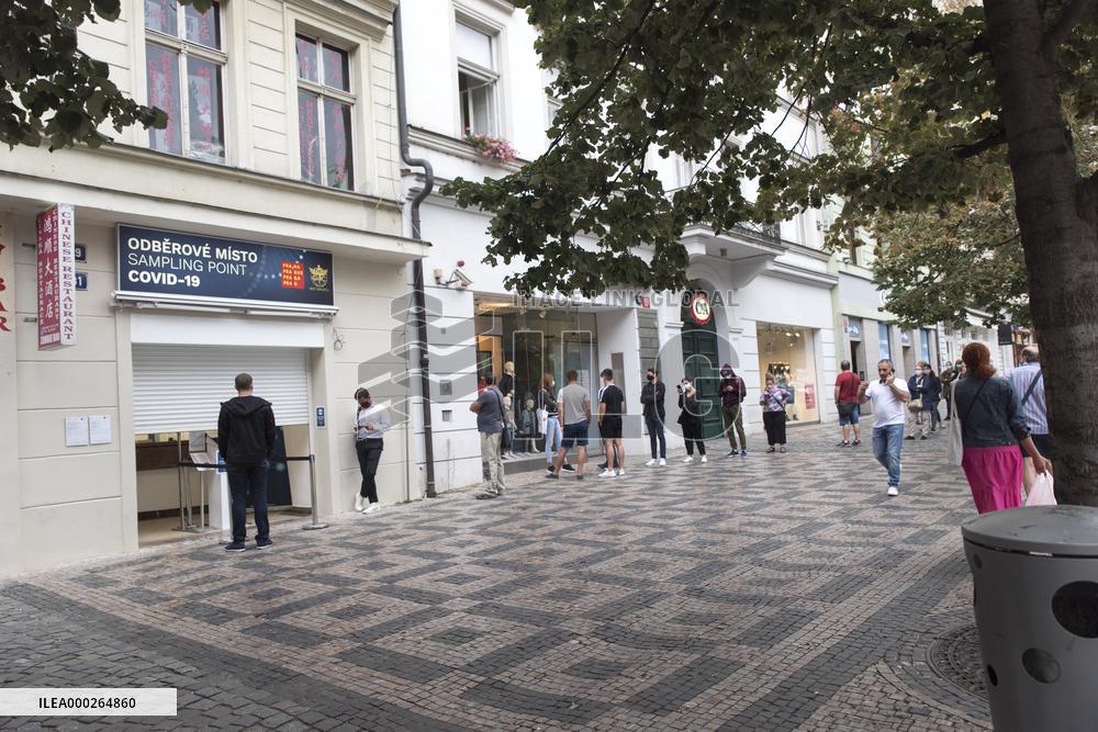 sampling point for testing on SARS-CoV-2 on the Wenceslas Square in Prague