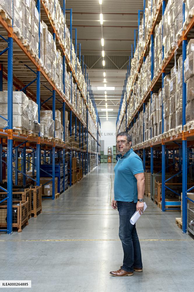 Jan Hamacek, police depository, anti-coronavirus protective devices, storage, warehouse