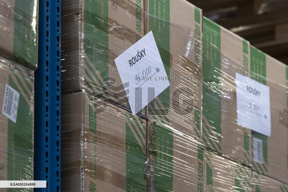 police depository, anti-coronavirus protective devices, storage, warehouse