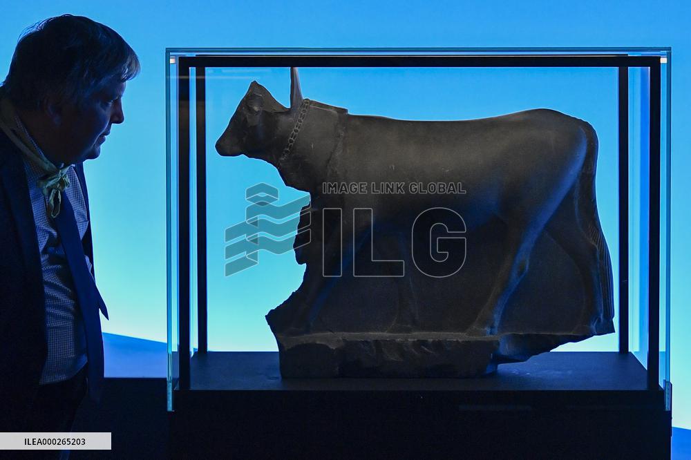 Egyptology exhibition, The Sun Kings, ancient Egypt, Abusir