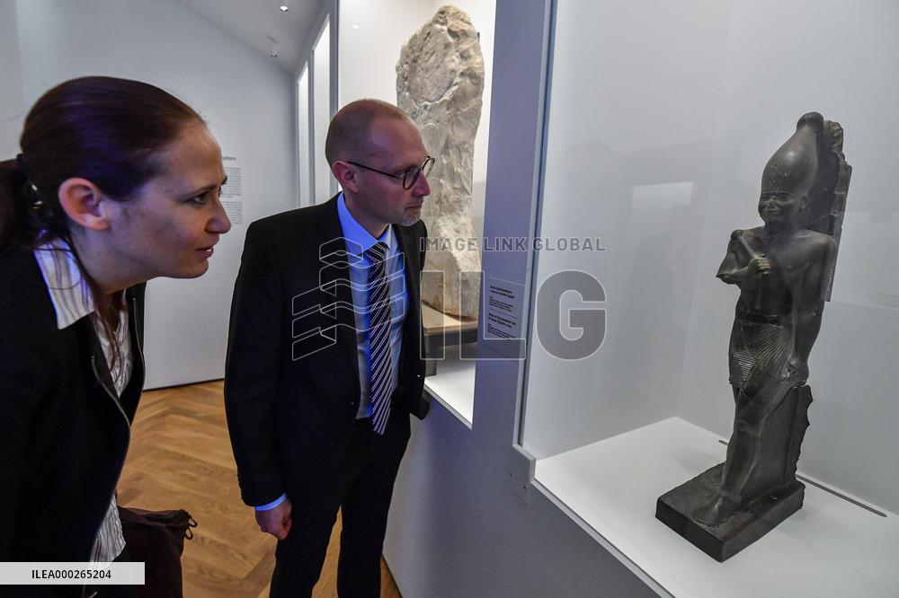 Egyptology exhibition, The Sun Kings, ancient Egypt, Abusir