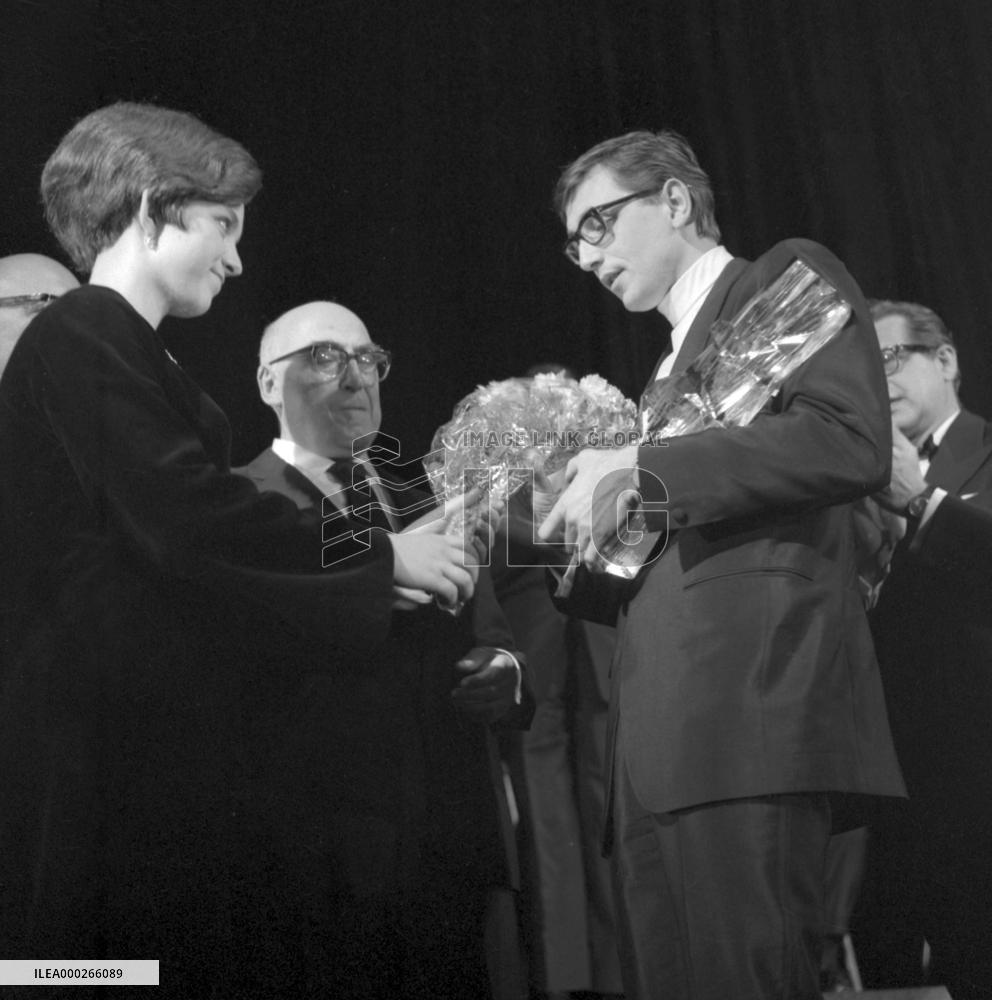 Czech Oscar-winning film director Jiri Menzel dies aged 82