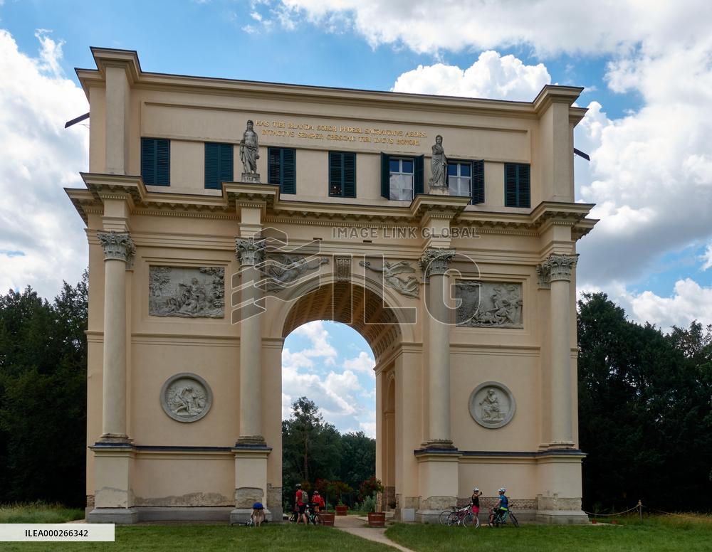 Diana temple, Chateau Lednice, park, Garden