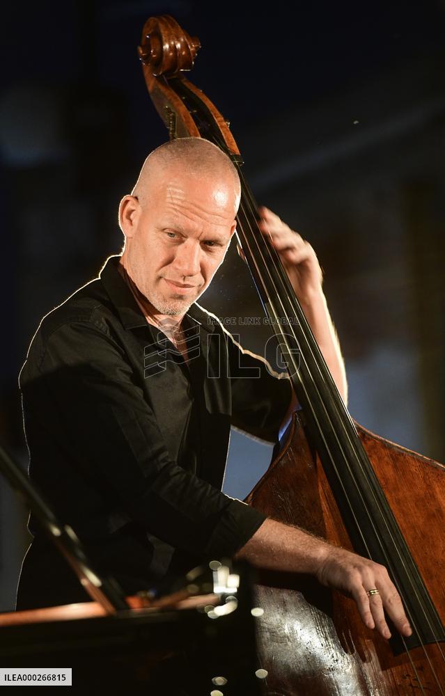 Avishai Cohen, Strings of Autumn music festival