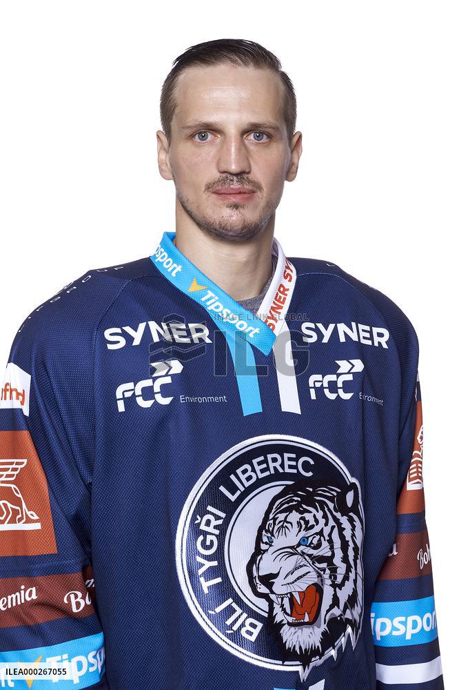Lukas Derner, Bili tygri Liberec