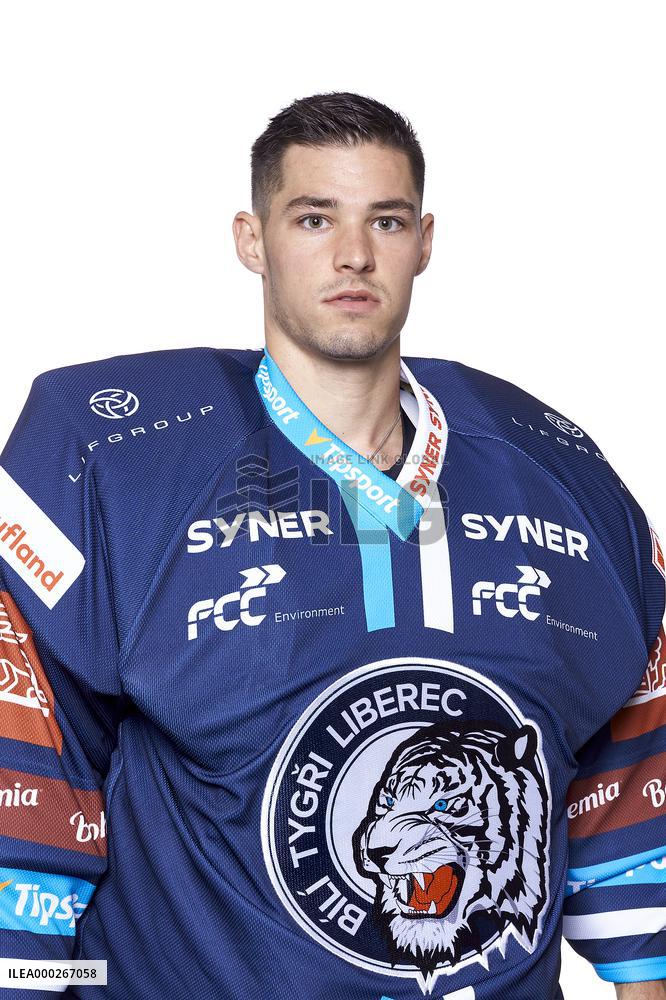 Matej Zajdlik, Bili tygri Liberec