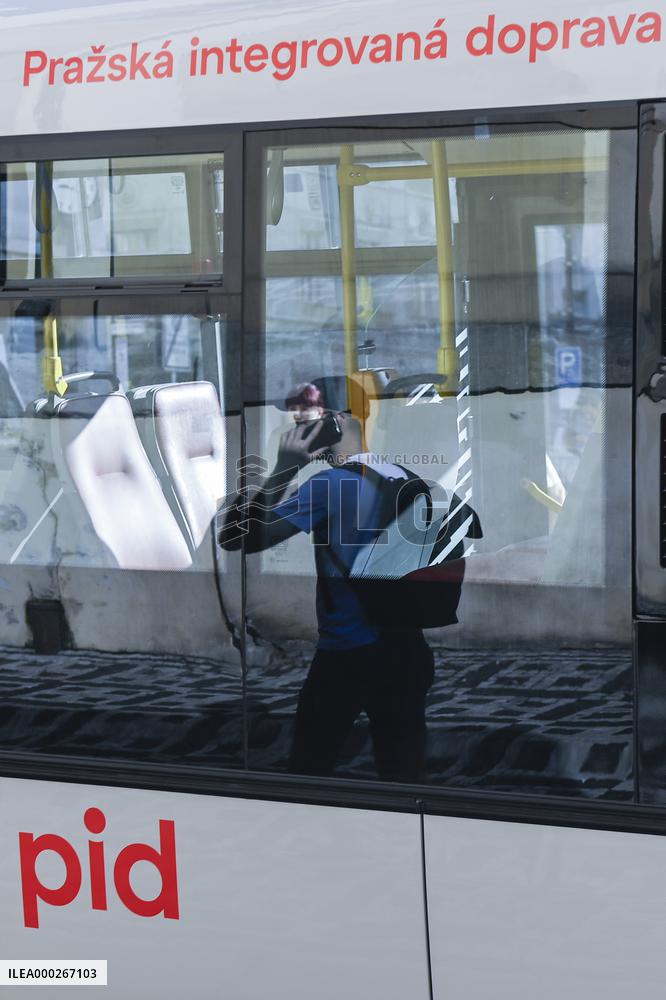 SOR NB 12 bus in new colors of the Prague Integrated Transport (PID)