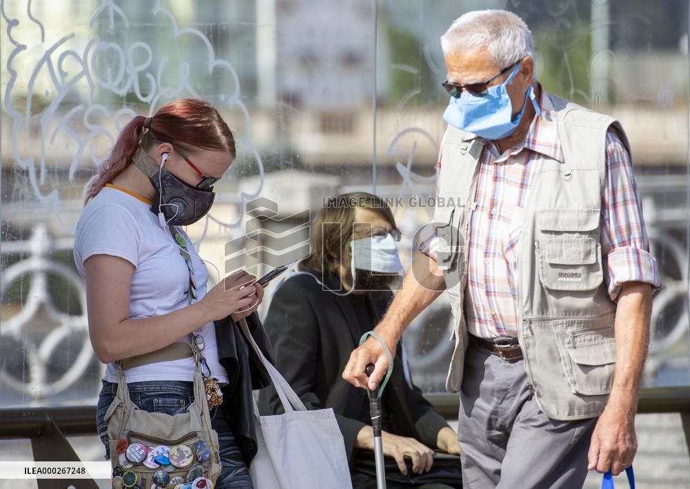 VIRUS OUTBREAK CZECH REPUBLIC, people, face mask, tram station