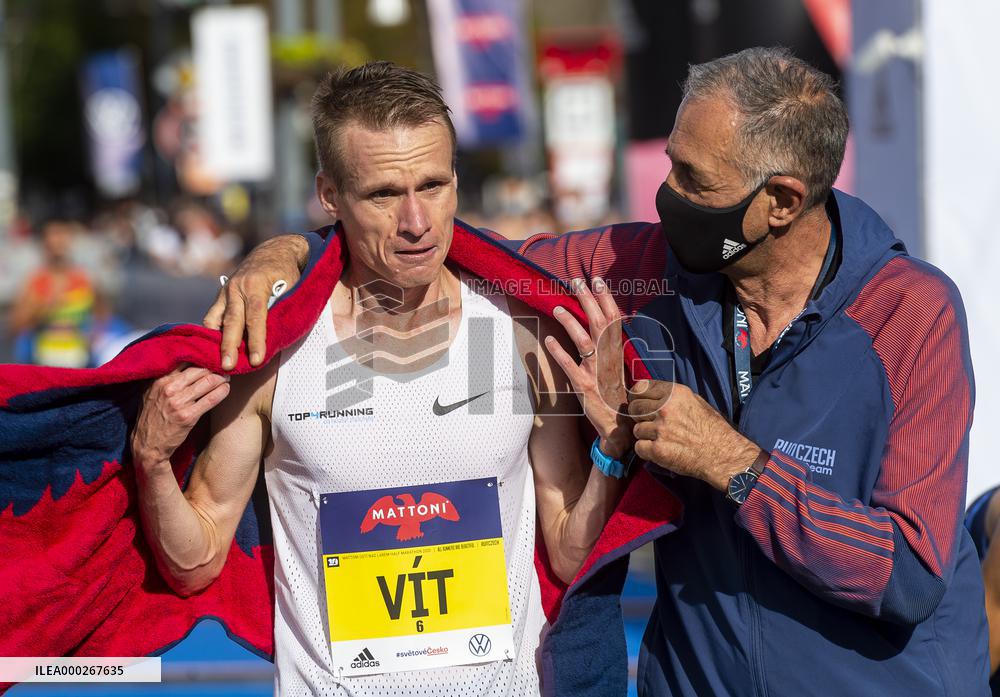 VIT PAVLISTA, CARLO CAPALBO