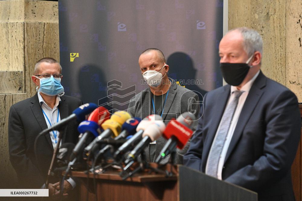 Ladislav Dusek, Vladimir Cerny, Roman Prymula