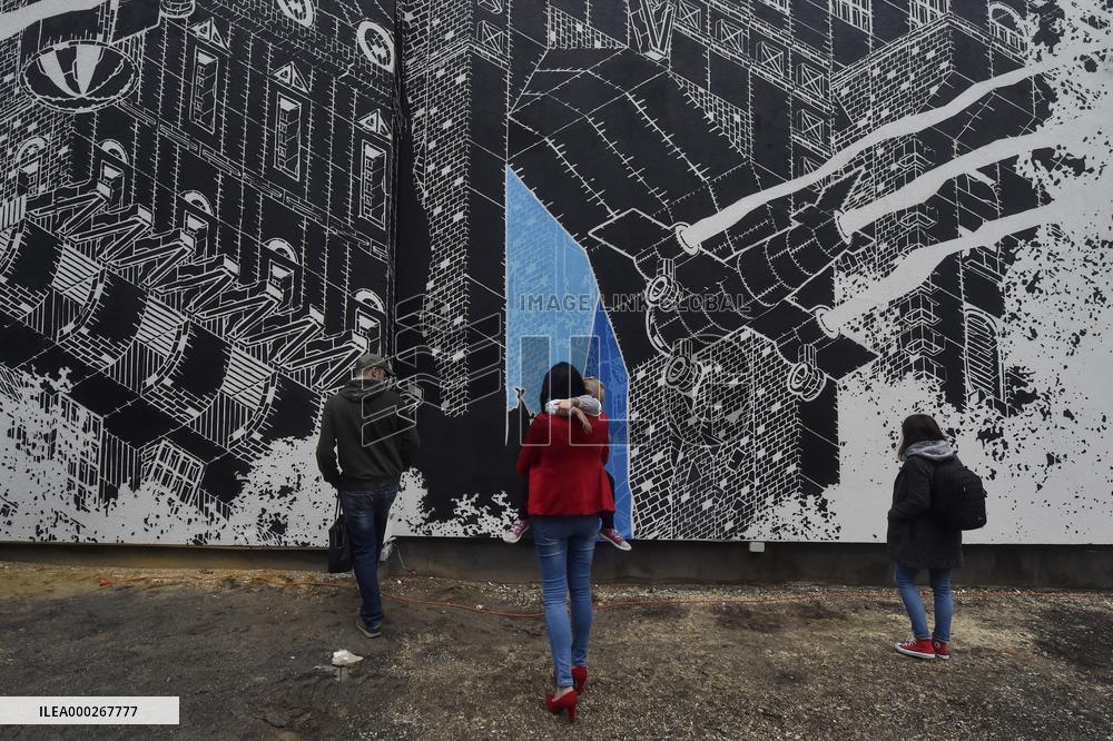 mural art by Mariusz M-City Waras