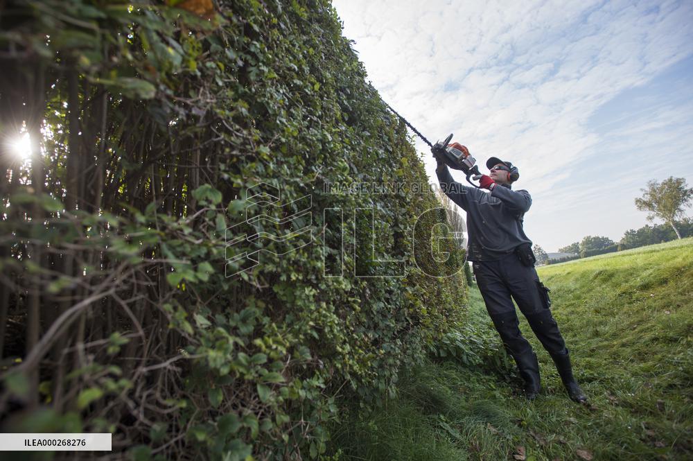 Velka Pardubicka cross-country steeplechase