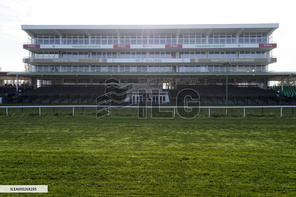 Velka Pardubicka cross-country steeplechase