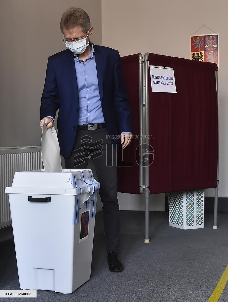 Milos Vystrcil, Czech regional and Senate elections, Telc, COVID-19, coronavirus