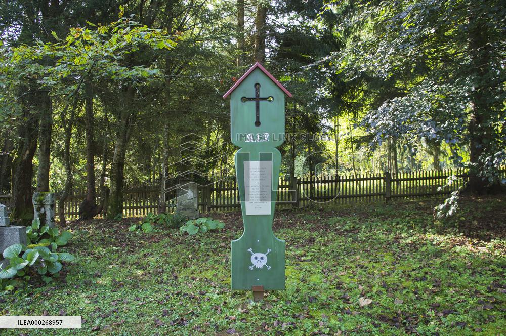 Totenbrett rememberance board in defunct village of Hurka in Sumava