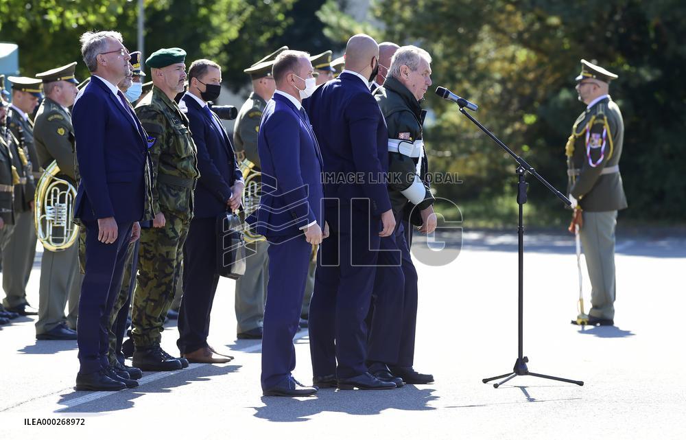 Milos Zeman bestowing of a combat flag and the honorary name of Major General Josef Duda on the 533rd Battalion Unmanned Systems