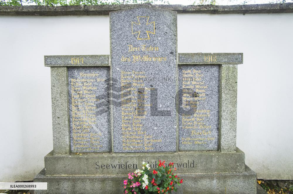 memorial to the WWI victims, the Church of St Anne, Javorna