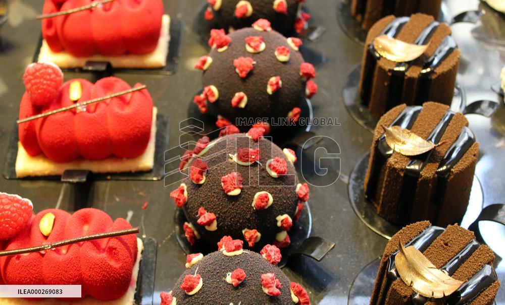 Cake, coronavirus, Black Madonna (Cerna Madonna) cafe, restaurant, sweet