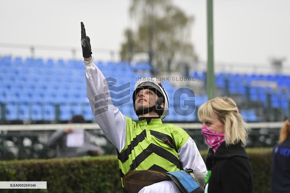 LUKAS MATUSKY, HEGNUS