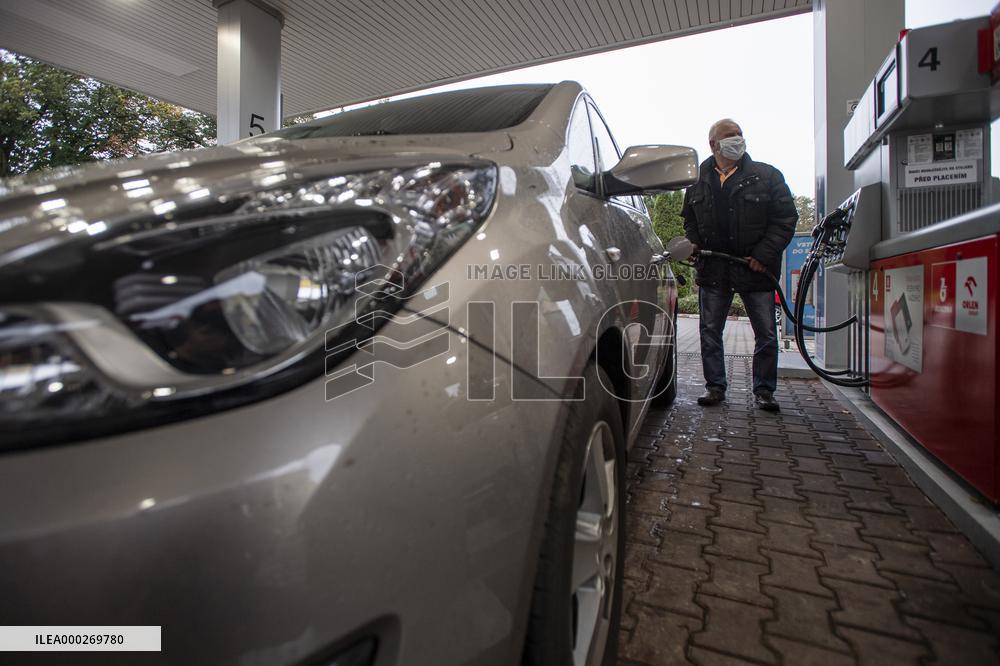 filling station, gas station, fuel, car, vehicle