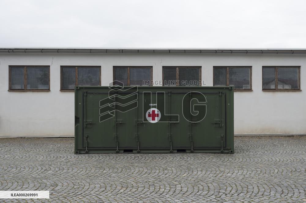 loading of equipment for field hospital, container