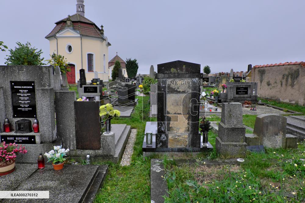All Souls' Day, cemetery, flowers, grave stones, candles, tradition, graveyard