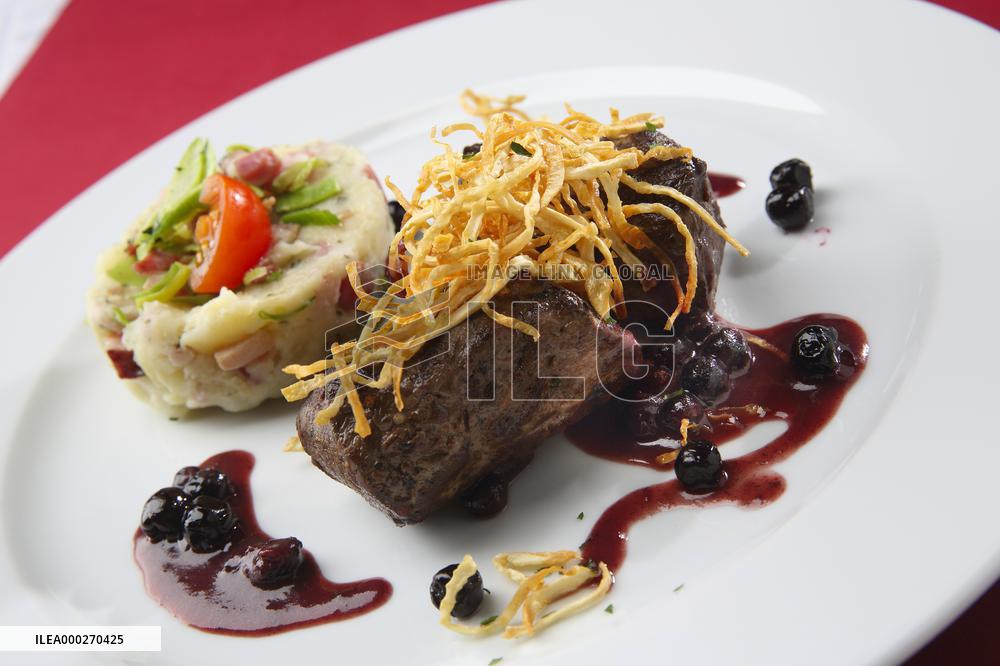 Fallow deer steak, fillets