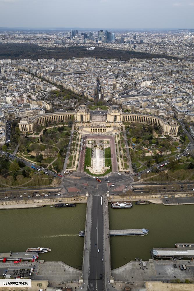 Jardins du Trocadero, Cite de l'architecture et du patrimoine, Paris city, Seine, Pont d'lena