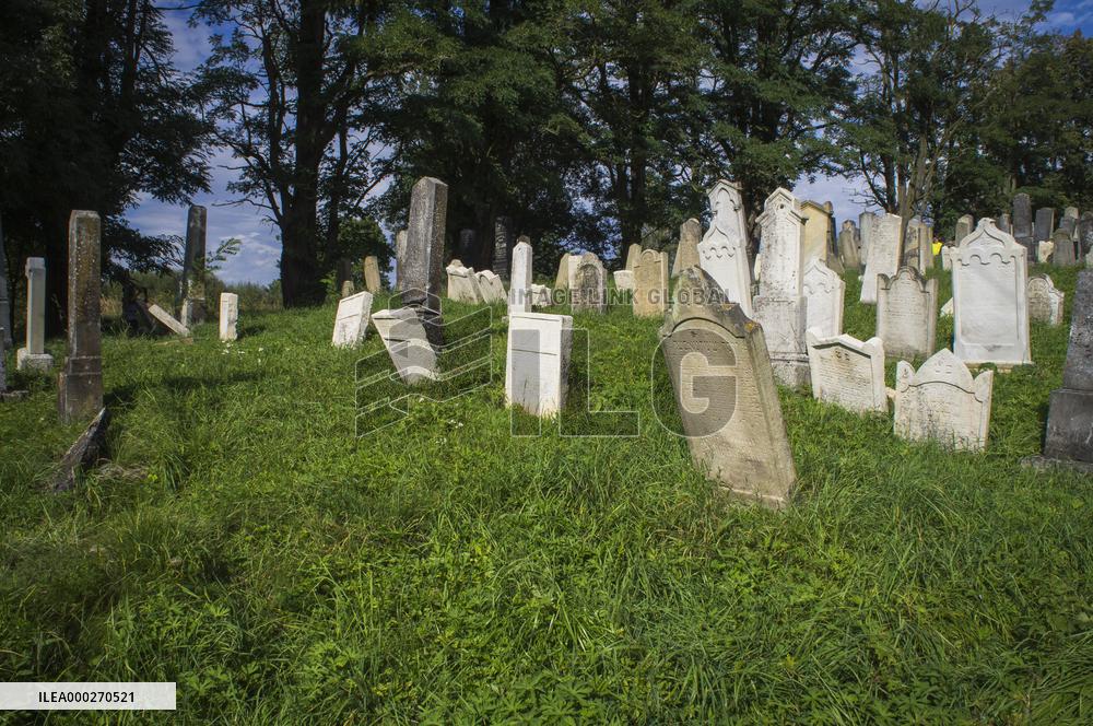 Jewish cemetery Safov