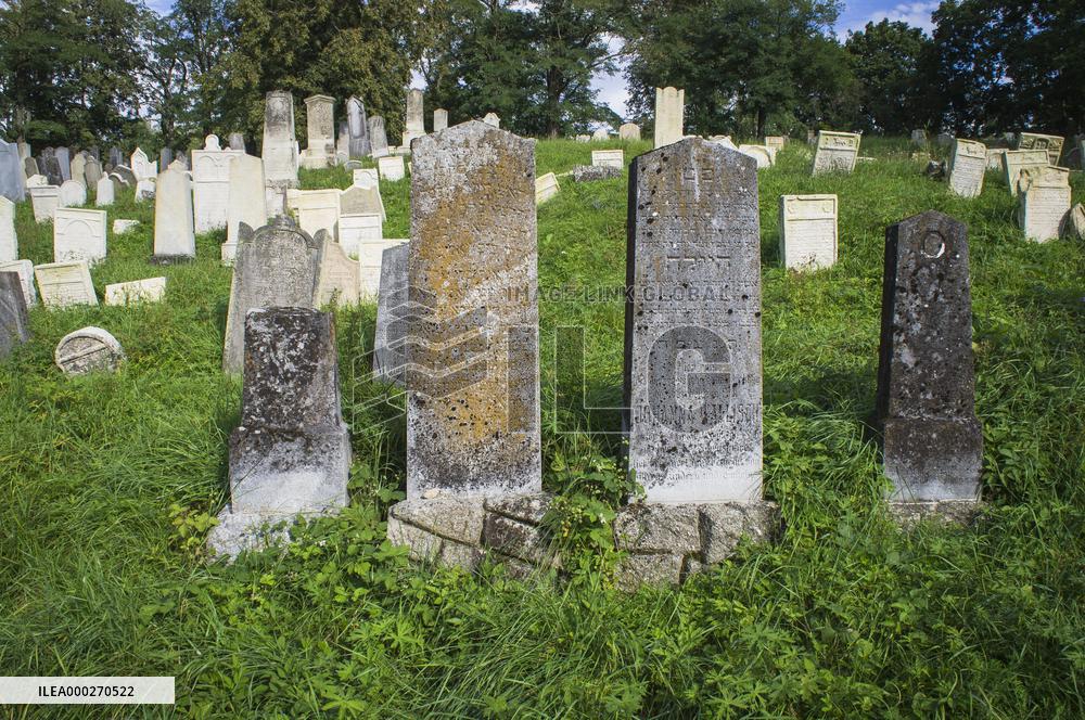 Jewish cemetery Safov