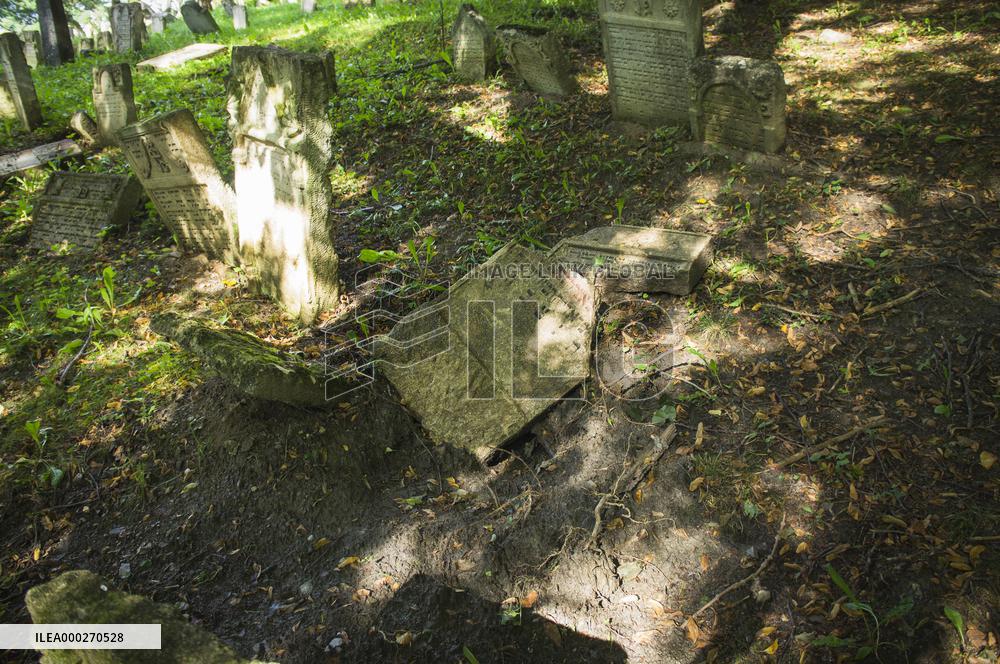 Jewish cemetery Safov