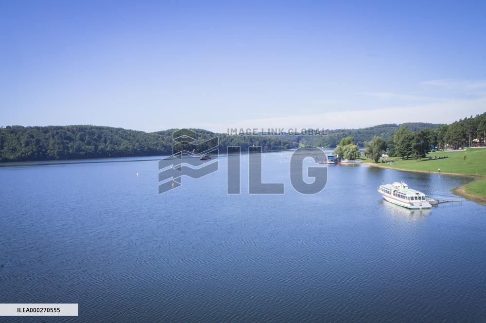 a pleasure boat at Vranov Dam