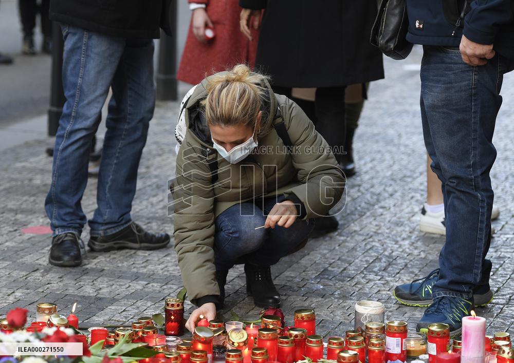 On-line celebrations Thanks That We Can candles Narodni street Prague
