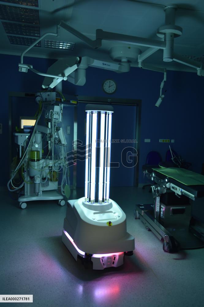UVC Disinfection Robot, UV sterillization lamps, disinfectant spray module, against coronavirus, Sainte-Anne Hospital Center, Brno