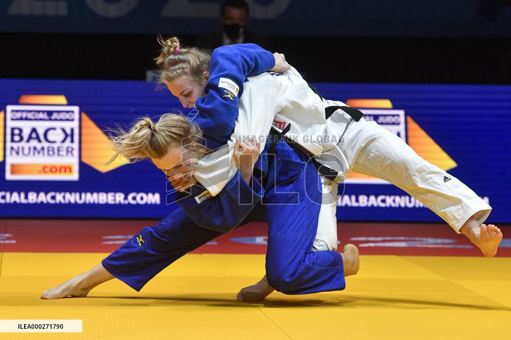 ANGELIKA SZYMANSKA, MARTYNA TRAJDOS