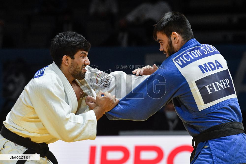 Lasha Shavdatuashvili , Victor Sterpu