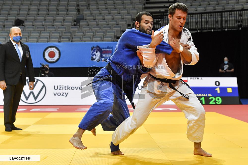 JIRI PETR, QUEDJAU NHABALI