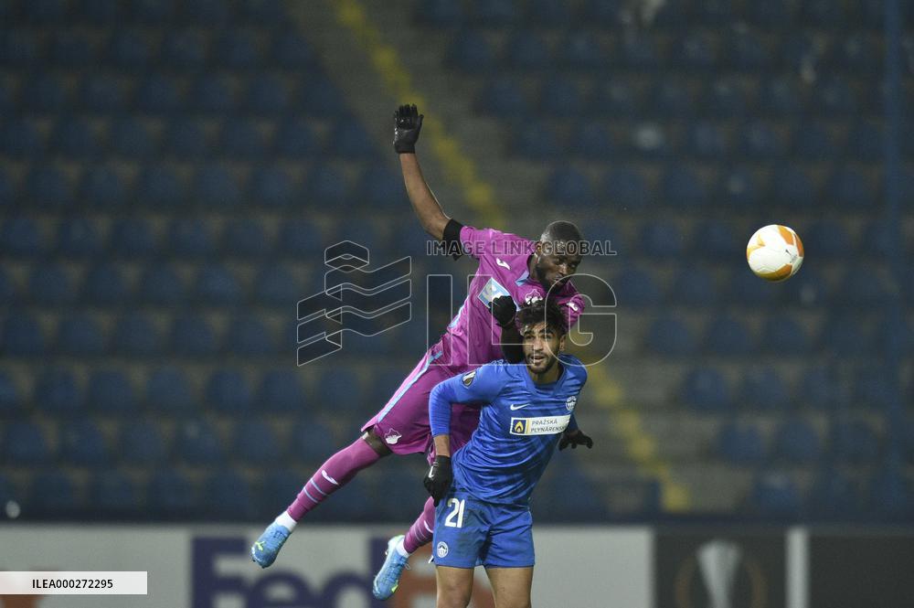 Kasim Adams Nuhu, Jusuf Hilal