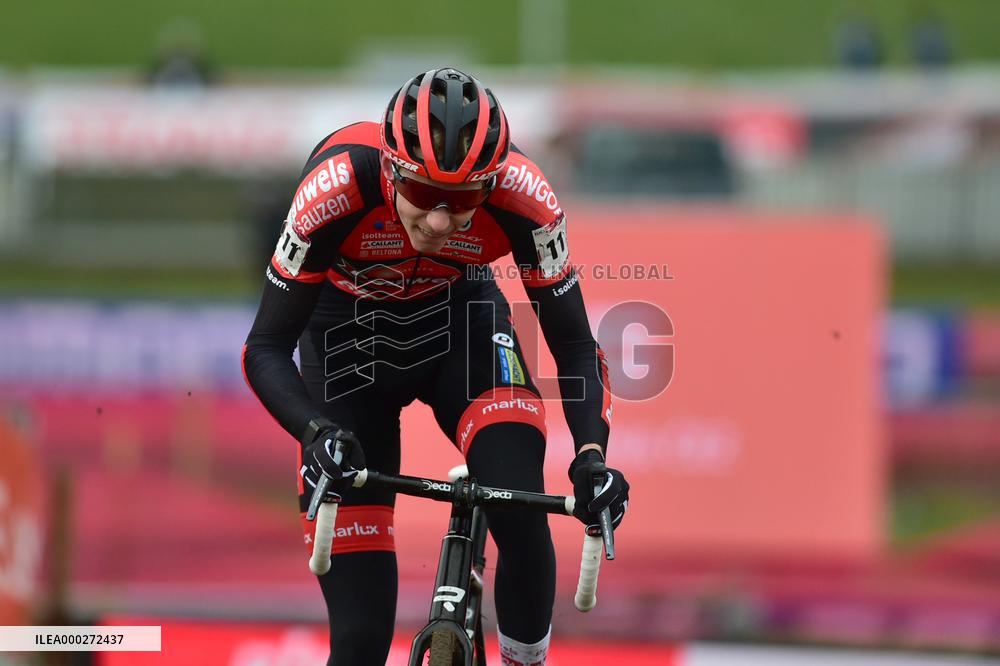 Michael Vanthourenhout