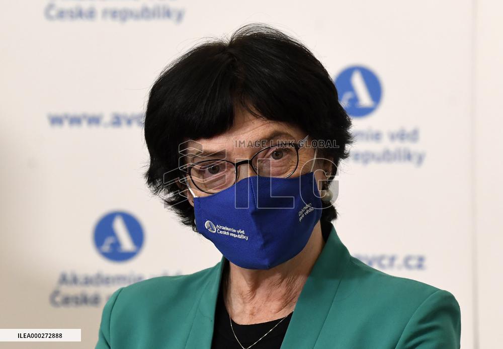 EVA ZAZIMALOVA