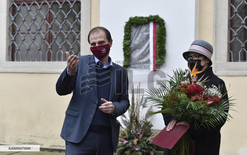 Bartolomej Paprocki, commemorative plaque, Kromeriz, Martin Krcma, Izabella Wollejko-Chwastowicz
