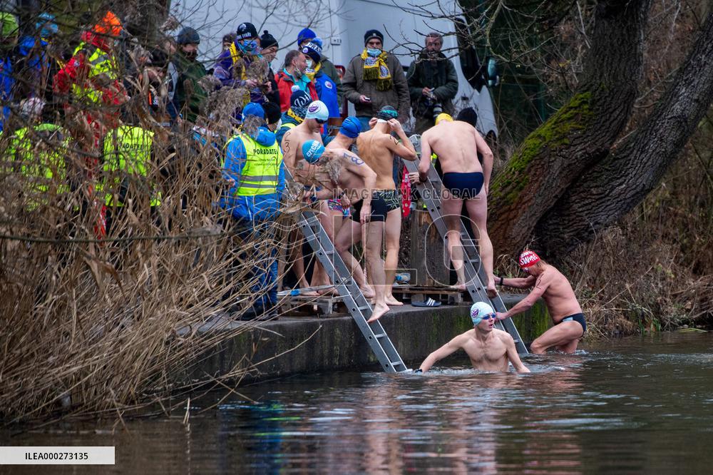 Winter swimmers, cold water, pond Podborny, Nachod