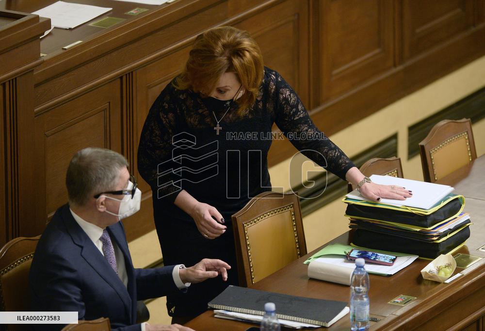 ANDREJ BABIS, ALENA SCHILLEROVA