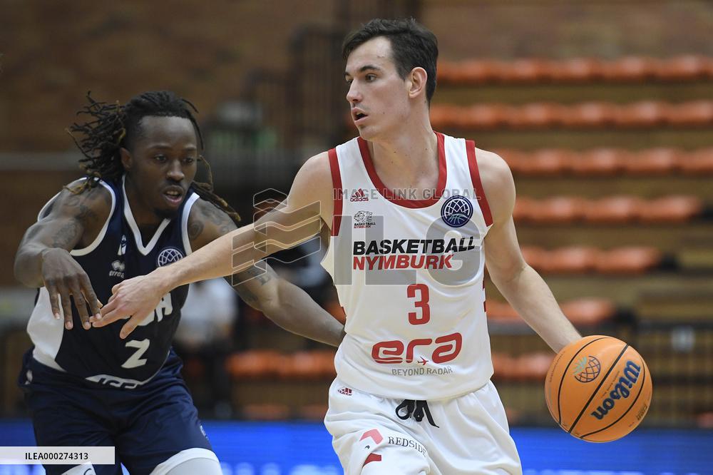 Jaron Johnson, Omar Prewitt