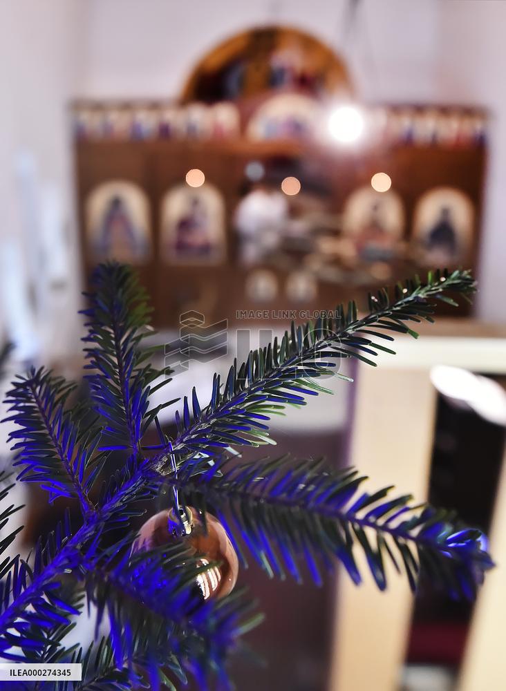 orthodox Christmas liturgy, online, church in Jezdovice, mass