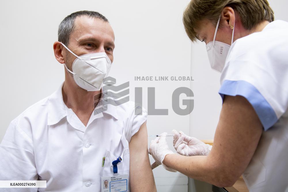 Vaccination against coronavirus, Czech Republic